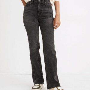 Madewell Curvy '90s High-Rise Bootcut Jeans in Lindale Wash